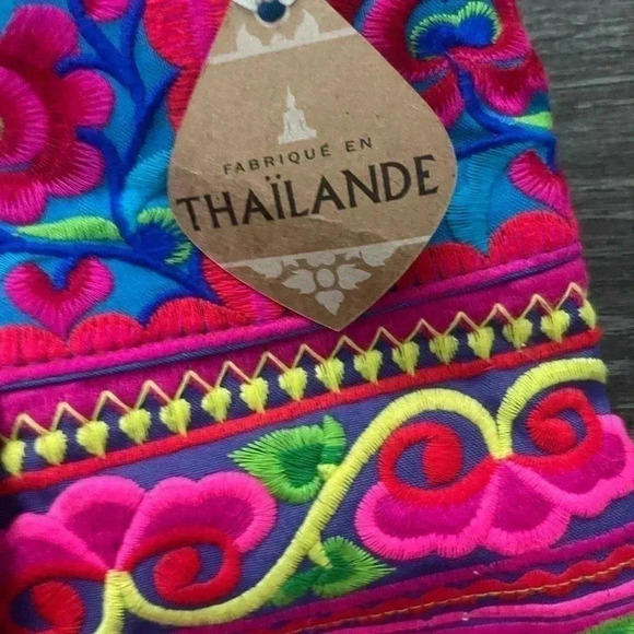 Thailand Floral Embroidered handmade Boho Bag - Picture 5 of 10